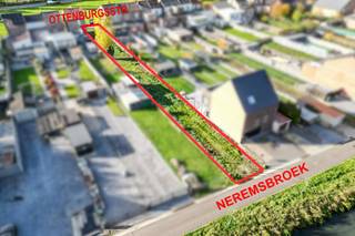 UNIEKE BOUWGROND voor zeker 1 en potentieel 2 gesloten bebouwingen gelegen te Nerem (deelgemeente van Tongeren), Neremsbroek 31 en...