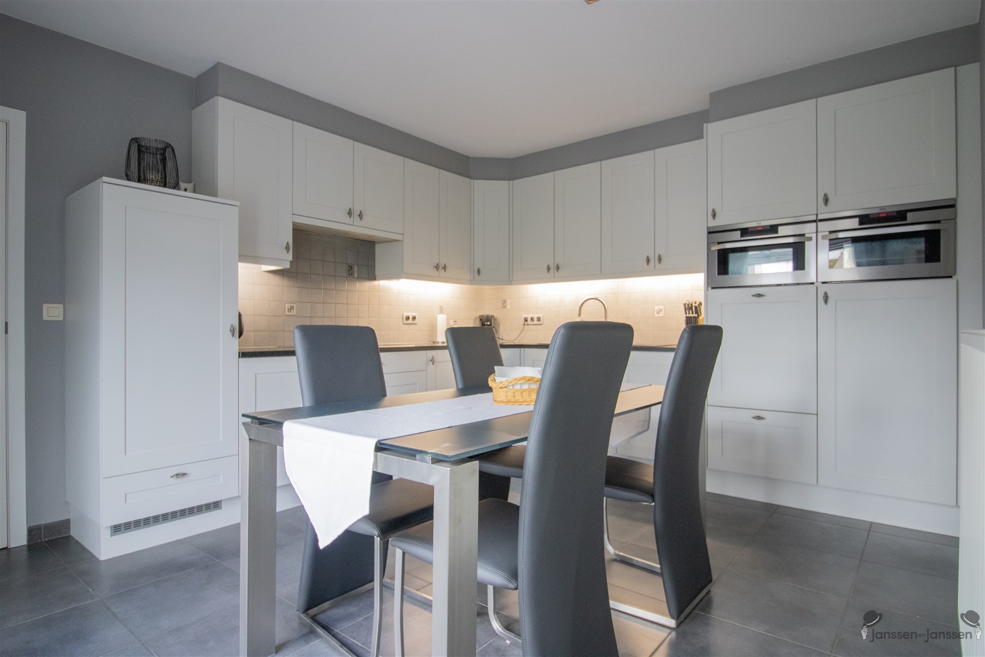 Ruime energiezuinige en instapklare woning met 3 à 4 slaapkamers. - foto 5