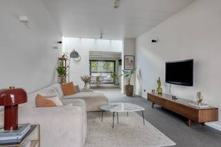  Instapklare woning met 3 slaapkamers te koop in het centrum van MolWe vinden deze gerenoveerde rijwoning terug in de Sint-Pieterstraat 25, in het...