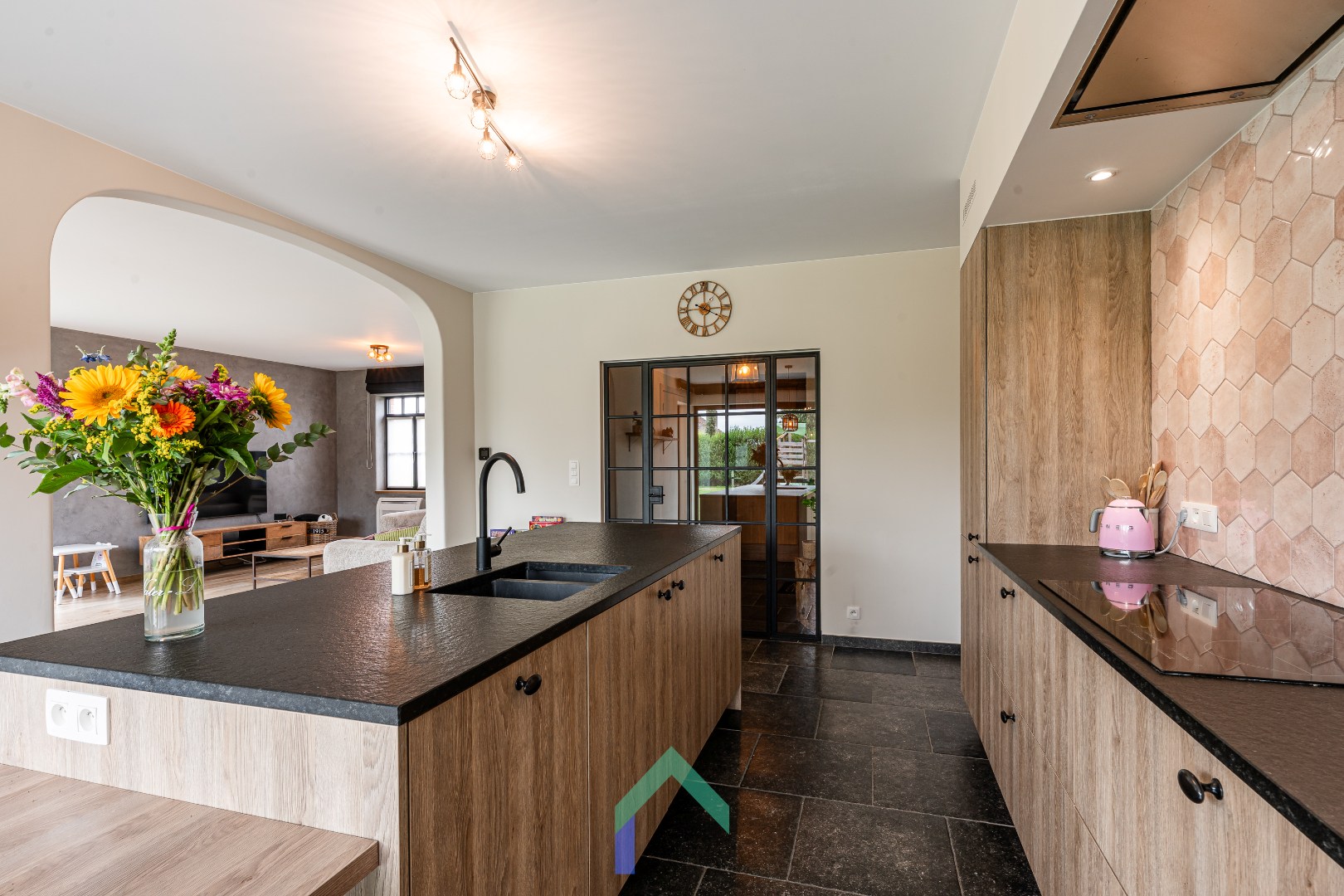 Ruime landelijke woning met grote tuin - foto 3