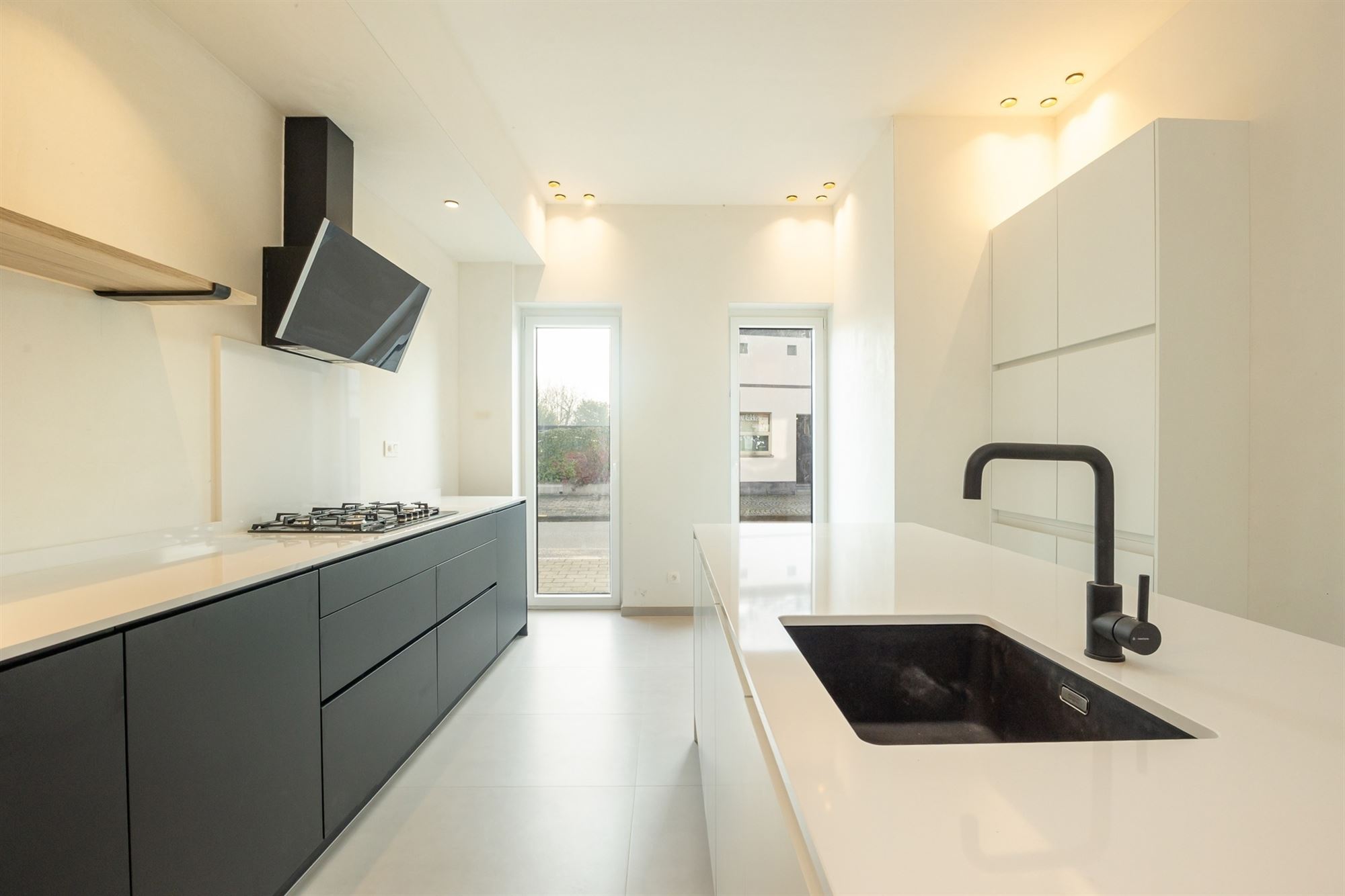 Vernieuwde woning met 3 kamers, garage en tuin - foto 4