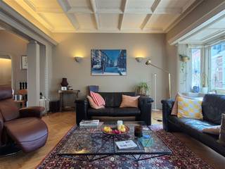 GENT - Rozemarijnstraat: Op zoek naar een authentiek duplexappartement te huur in Gent? Dan is dit pand mogelijk iets voor u. De belangrijkste...