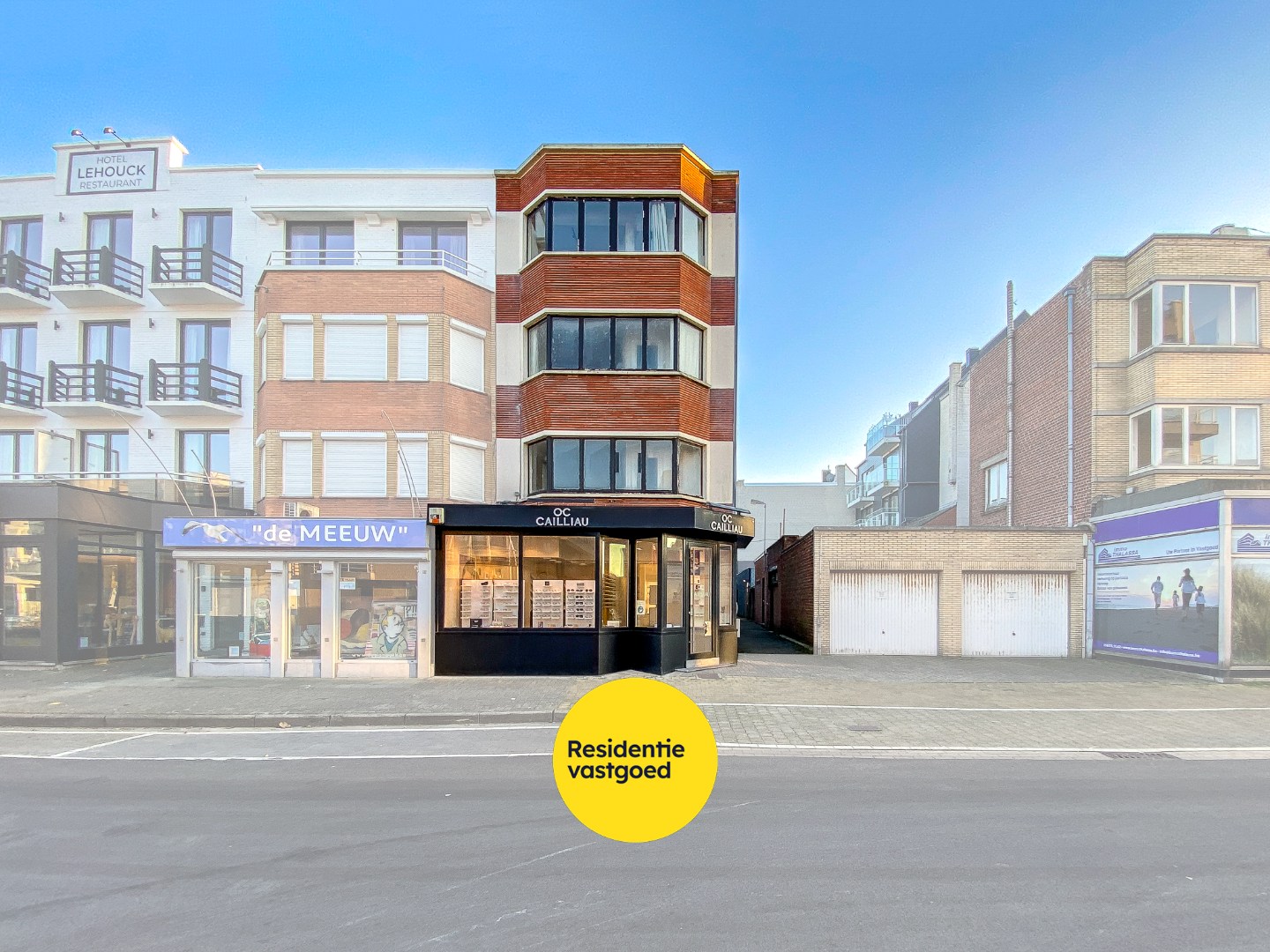 Te renoveren appartementsgebouw op 300m van de zee te Koksijde. - foto 1