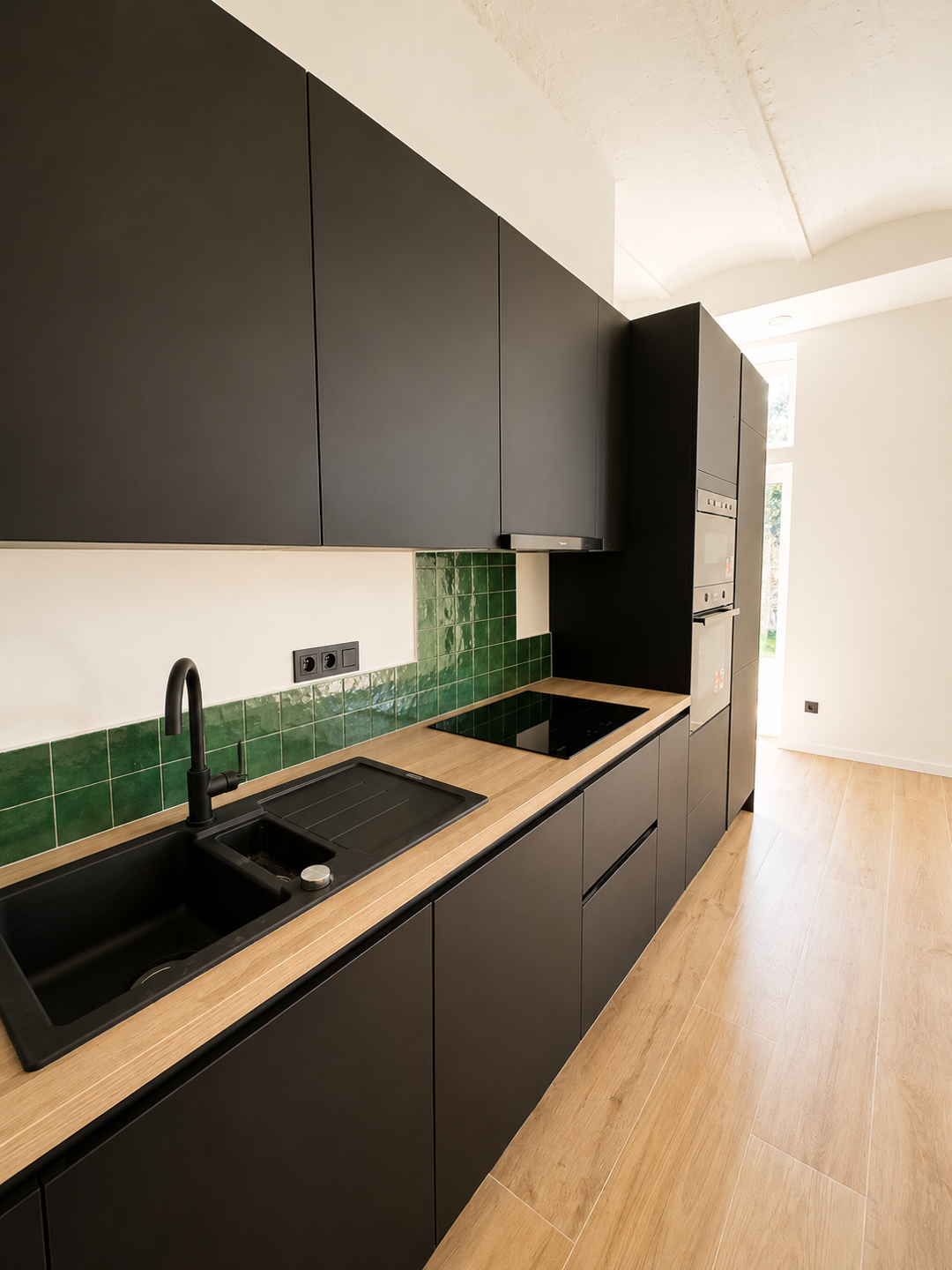 Buitengewoon uniek wonen in een prachtig vernieuwde hoeve te Zwijnaarde - foto 4