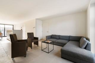 Discover this beautiful ground floor BEN apartment in the peaceful and green Oosteeklo. The apartment is generously laid out and features...