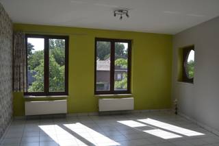 Appartement op de 2de verdieping gelegen op het Astridplein bestaande uit inkomhall, leefruimte, keuken, badkamer met ligbad, berging, 1...