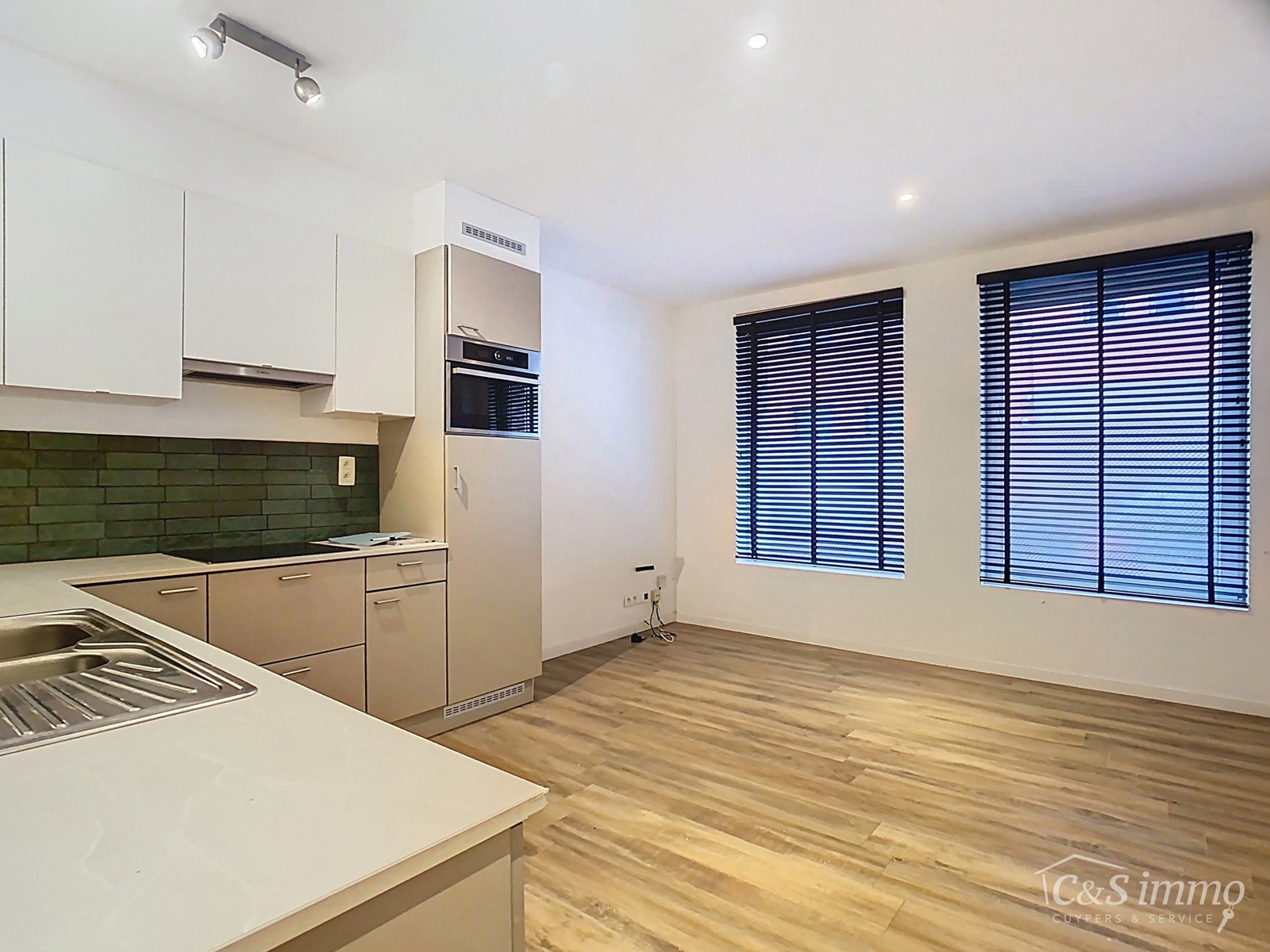 Gerenoveerd 1-slaapkamer gelijkvloers appartement aan Dam.  - foto 2