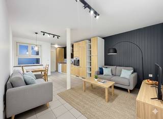 Looking for a comfortable and spacious home in the heart of Ghent?Discover this bright and ready-to-move-in home in the...