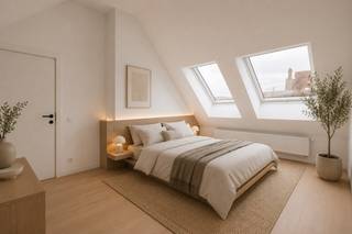 PRESALE! De Kroon - Exclusief wonen in een karaktervol erfgoedpand te Borgerhout!<br /><br />Ontdek De Kroon, een uniek renovatieproject in een prachtig art-nouveau gebouw gelegen in de Kroonsstraat te Borgerhout. Dit geselecteerde bouwkundige erfgoed ontworpen in 1913 door architecten Peter en Hendrik Wittocx en gebouwd in opdracht van bakker Alfons Heylen wordt met respect voor zijn authentieke karakter omgevormd tot een hedendaags woonproject.<br /><br />Het project omvat negen appartementen met één of twee slaapkamers en één magazijn van 192 m². De appartementen variëren van 40 m² tot 114 m² bewoonbare oppervlakte en beschikken afhankelijk van de unit over een terras of privatieve tuin. Prijzen starten vanaf 235.000 Euro tot 365.000 Euro.<br /><br />Bij de renovatie worden verschillende authentieke elementen behouden, waaronder originele decoratieve details die verwijzen naar de rijke geschiedenis van het gebouw. Deze historische charme werd gecombineerd met een hoogwaardige afwerking en modern wooncomfort.<br /><br />- Appartement 401 – € 339.000 - 71 m² | 2 slaapkamers | Terras 6 m²<br /><br />Huidige foto's en 3D renders dienen ter illustratie van het project. <br /><br />Verkoop onder het tarief van 2% registratierechten mogelijk, mits de koper aan de wettelijke voorwaarden voldoet. <br /><br />Contacteer ons voor meer informatie, plannen, beschikbaarheid of een bezoek ter plaatse via info@dvarealestate.be of 03/297.00.00.