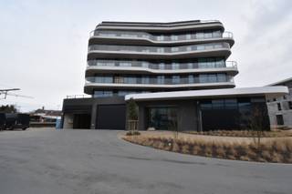 Makkelijk te bereiken staanplaats gelegen in een nieuwbouwresidentie in Duinenwater.Mocht deze ruime staanplaats uw interesse opwekken, aarzel dan...