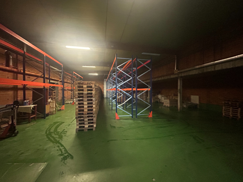 Winkel/polyvalent ruimte aan Gentbruggebrug - foto 4