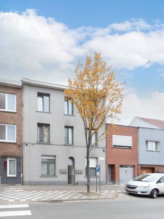 Op een centrale locatie in Hoboken, vlakbij winkels, openbaar vervoer en belangrijke in- en uitvalswegen, bevindt zich dit opbrengsteigendom...