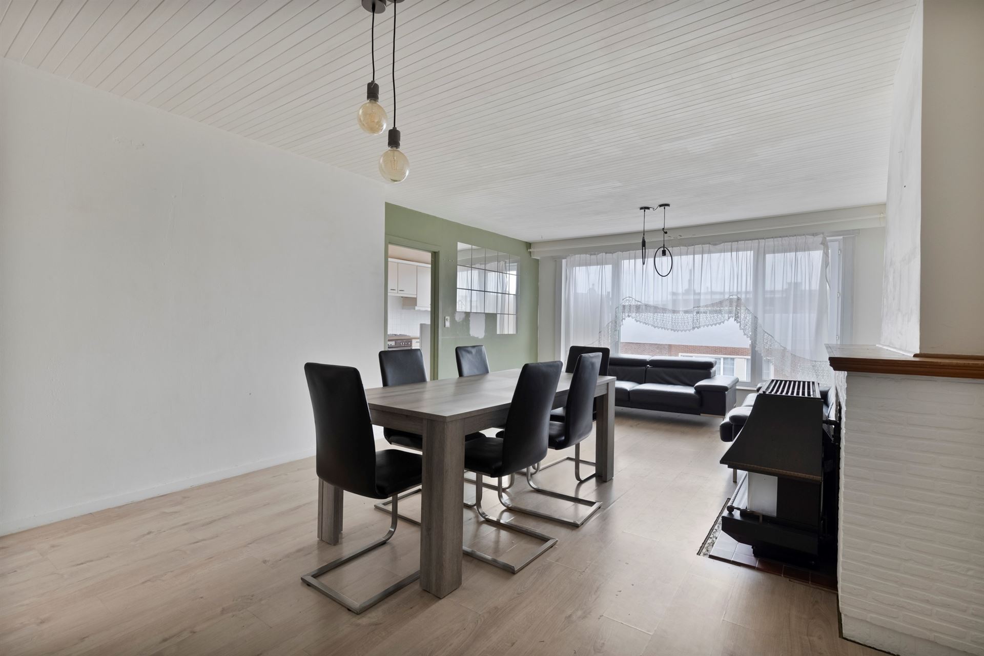 Ruim appartement 2 slpks en extra bureau in klein gebouw - foto 3