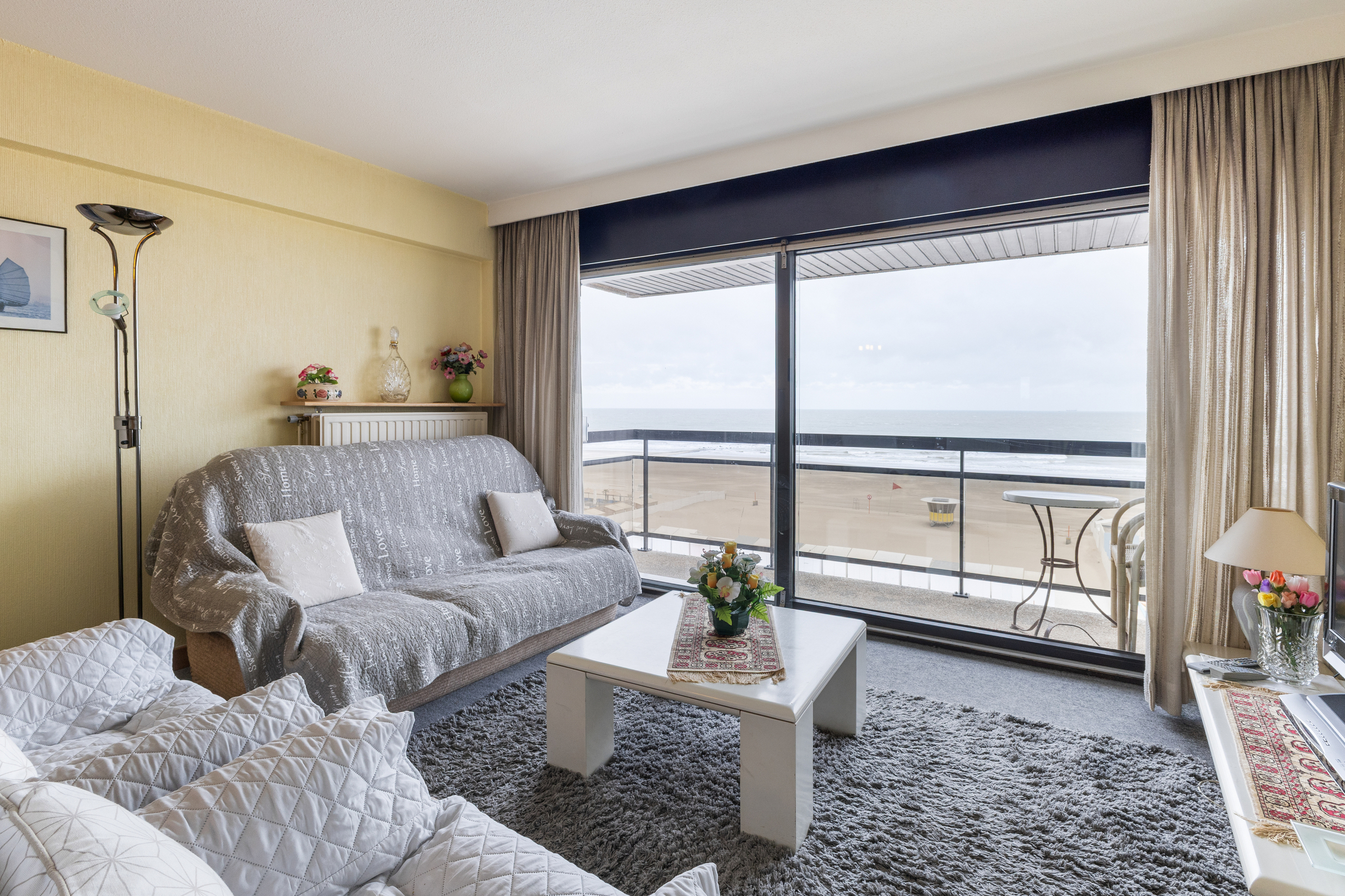 HUREN | Appartement met terras, 2 slaapkamers en zeezicht - foto 1