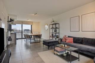 Dit recent duplexappartement is gelegen op de 4de en 5de verdieping van Residentie ADORIA. Het gebouw dateert van 2013 en is bijzonder robuust...