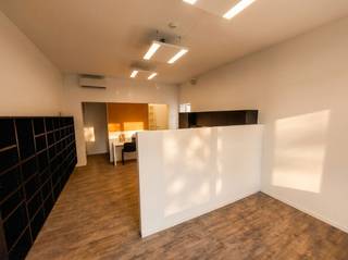 Commercial à louer à Courtrai