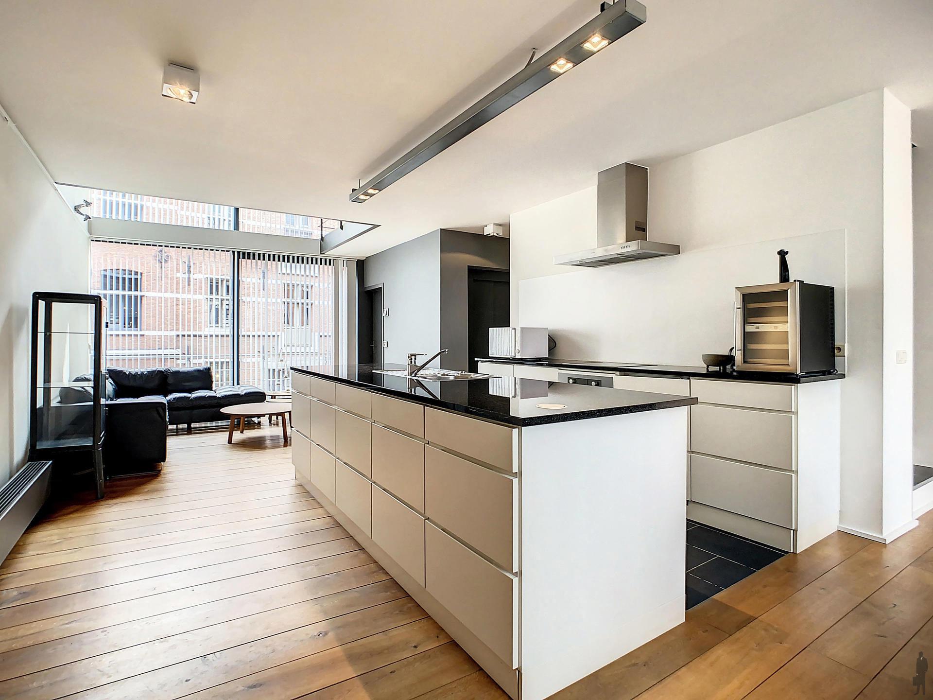 Modern, gemeubeld duplex- appartement met 1 slaapkamer en terras nabij het Eilandje!  - foto 4