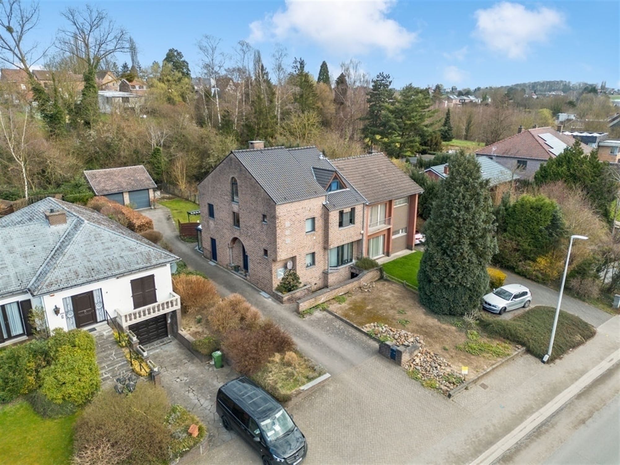 RUIME WONING MET VEEL MOGELIJKHEDEN IN TONGEREN - foto 1