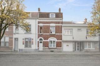 Te koop: woning met 4 slaapkamers en tuin – ideaal voor co-housing of gezin – gegeerde buurt nabij CHwapiGelegen tegenover een park en op korte...