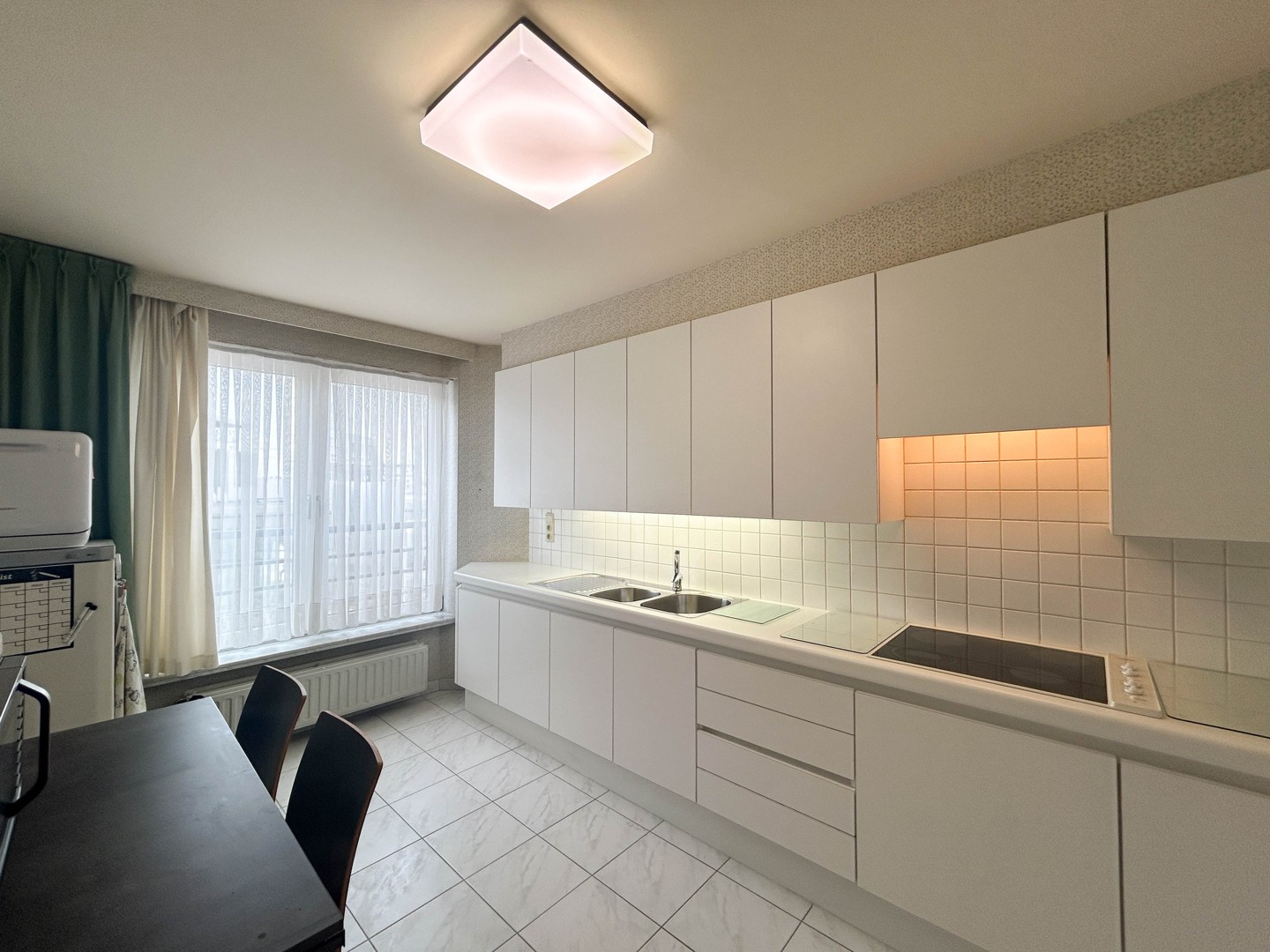 Instapklaar appartement in het centrum van Roeselare! - foto 3