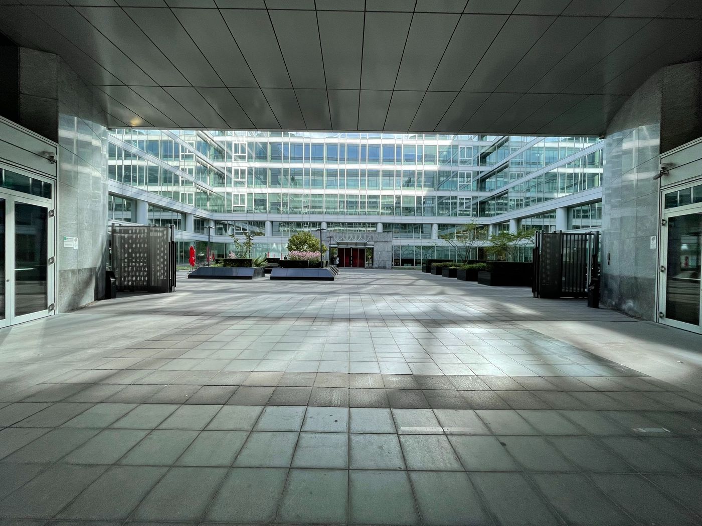 Instapklaar en hoogkwalitatief kantoor van 665 m² - photo 2