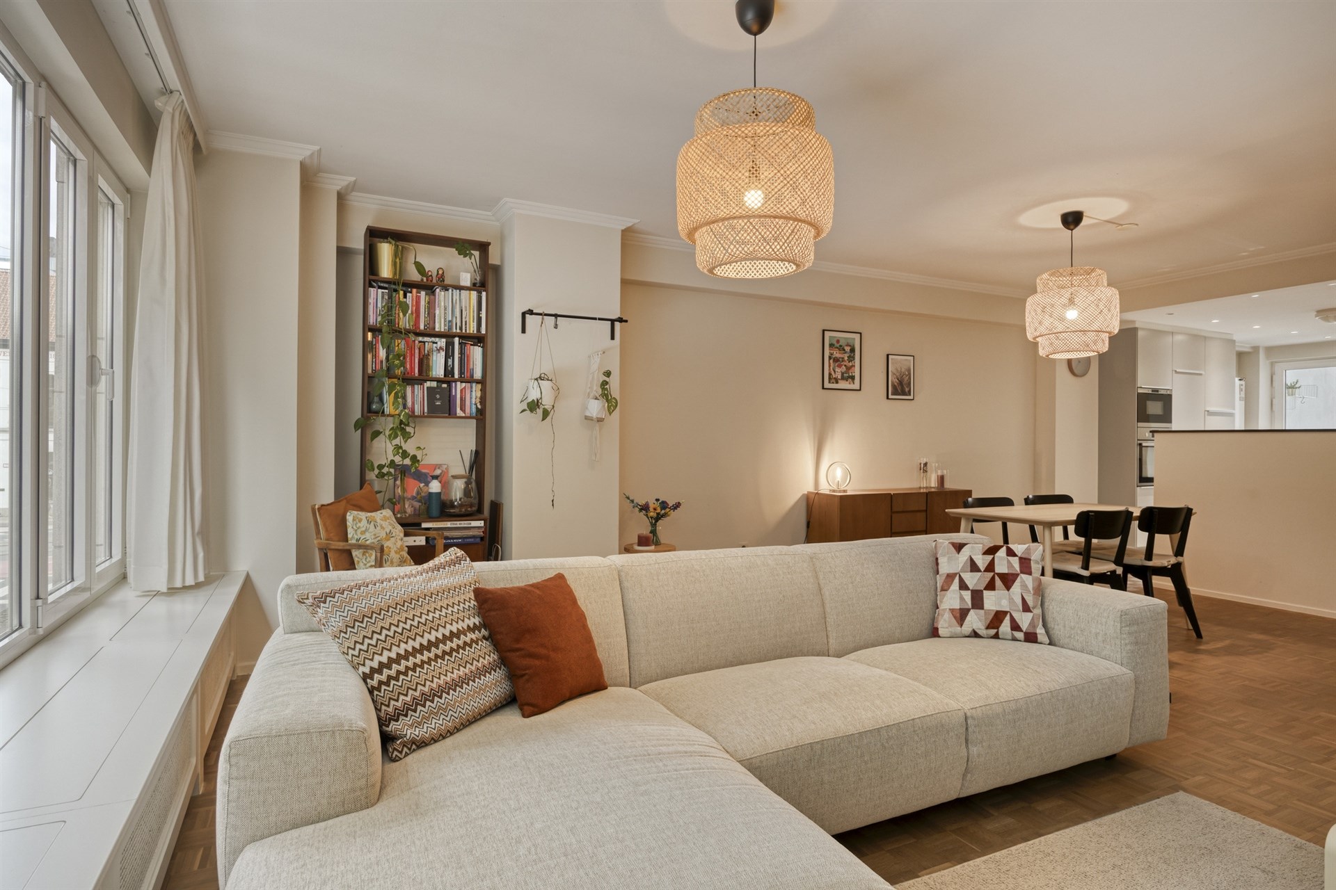 Appartement te koop met 2 slpkmrs en terras in Berchem!  - foto 5