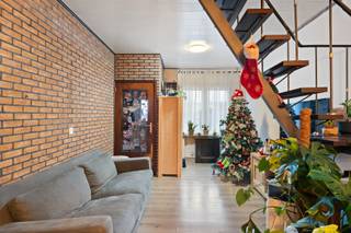 Deze te renoveren starterswoning bevindt zich centraal in Gent, dichtbij de hogeschool Odisee, de Wondelgemstraat en op wandelafstand van...