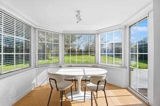 Welkom in deze stijlvolle en instapklare villa op Rodenburg. Een volledig gerenoveerde eigendom waar licht, comfort en afwerking perfect samenkomen.U...
