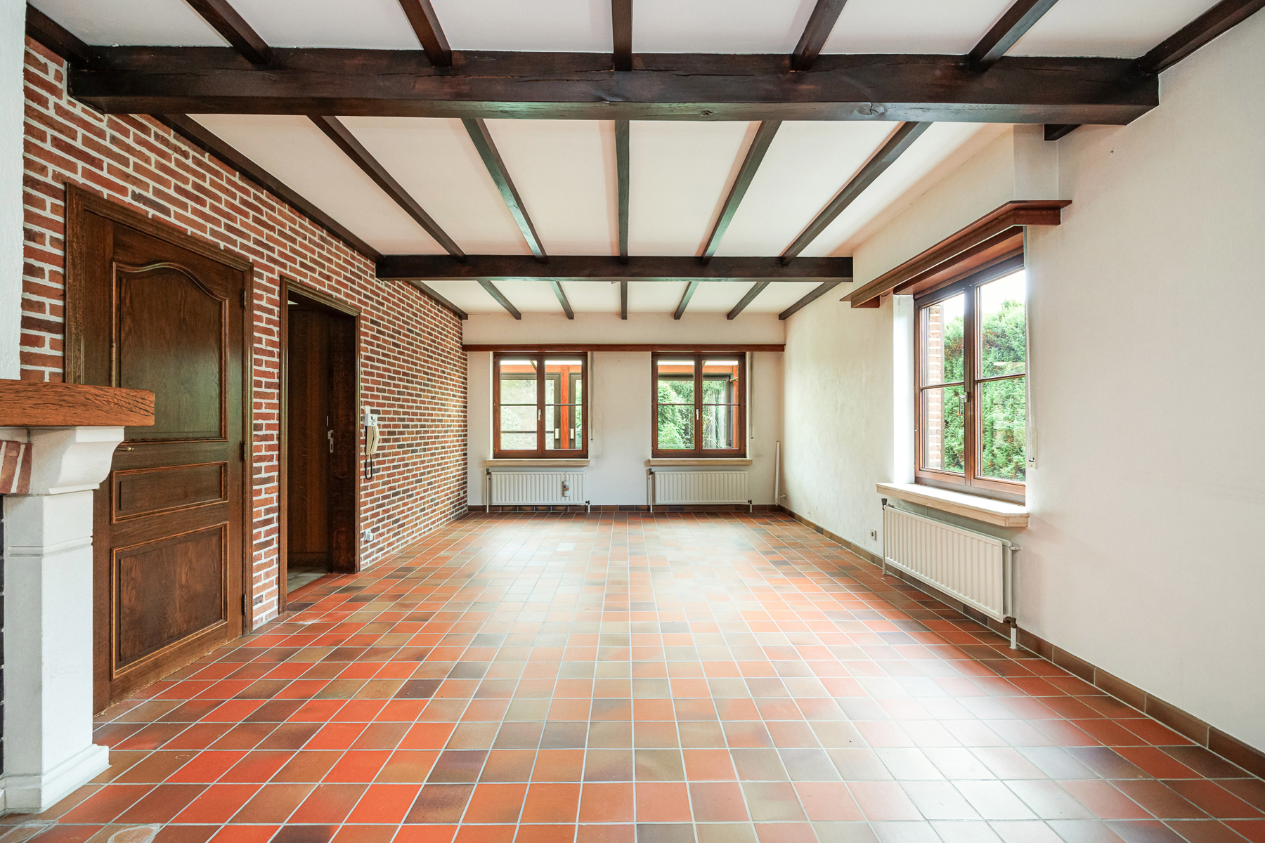RUIME WONING MET 4 SLPK, MOOIE TUIN EN TAL VAN MOGELIJKHEDEN - foto 4