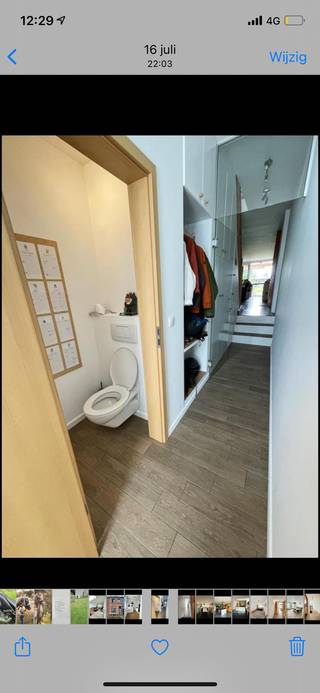 Te koop!Gesloten bebouwing volledig gerenoveerd in 2020.EPC B2-3 slaapkamersruime keuken- leefruimtegrote langerekte tuin met gemetst tuinhuis...