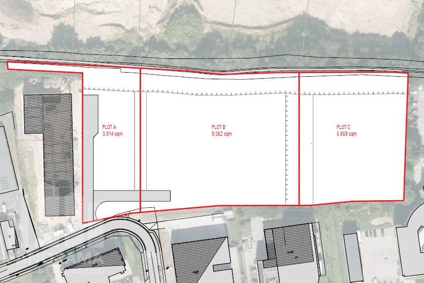 9.062 m² INDUSTRIAL PLOT FOR SALE NEAR THE R0 AND E40 - photo 4