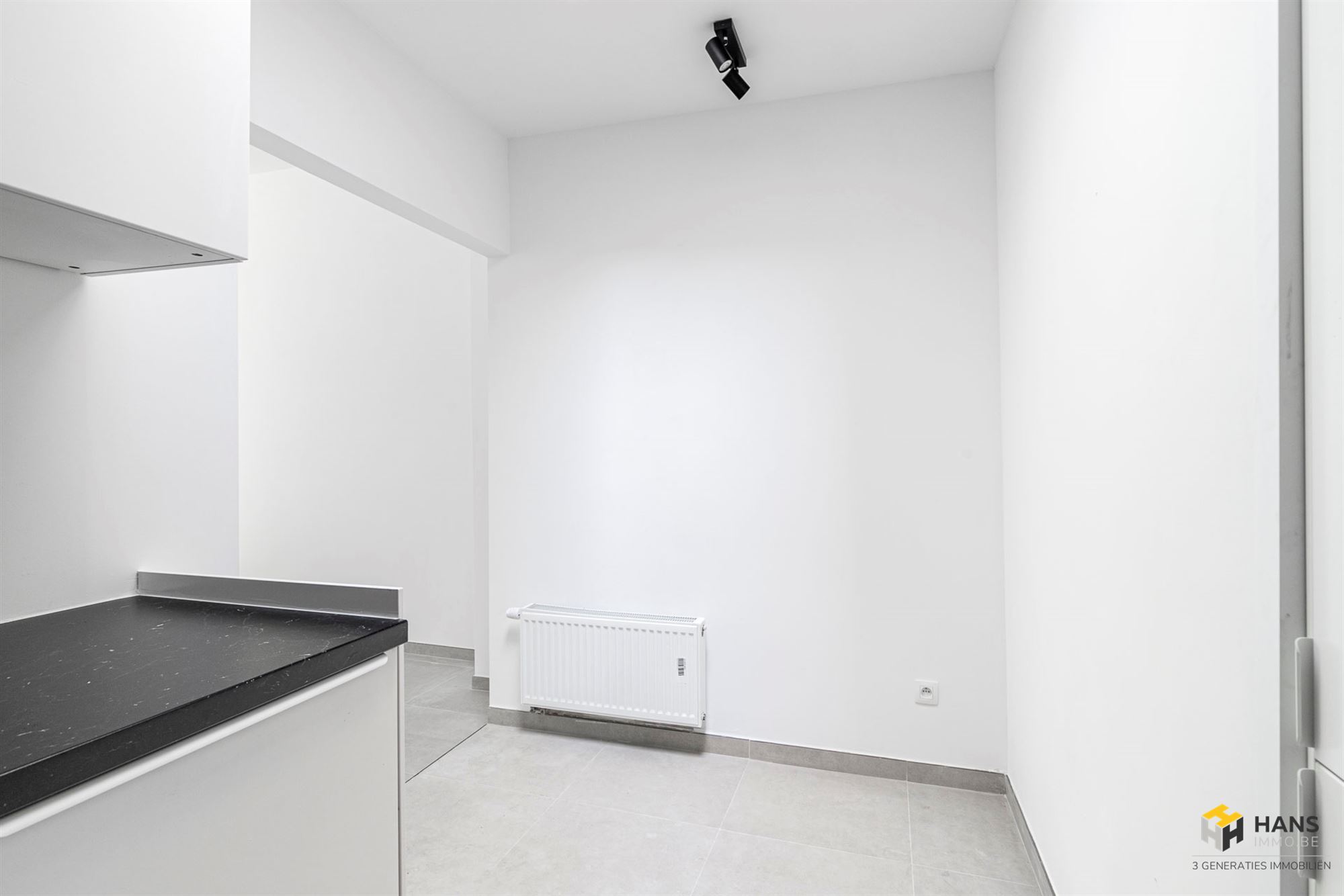 Gerenoveerde woning (145 m²) met 4 slaapkamers in Antwerpen (2060) - foto 4