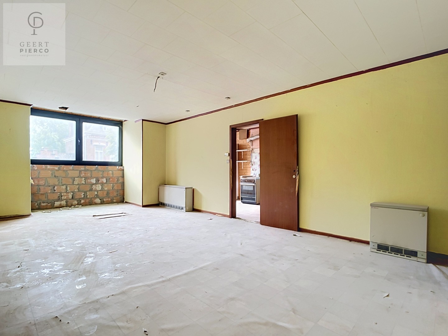 Opbrengsteigendom met commerciële huurder en uitzonderlijk ontwikkelingspotentieel - foto 5