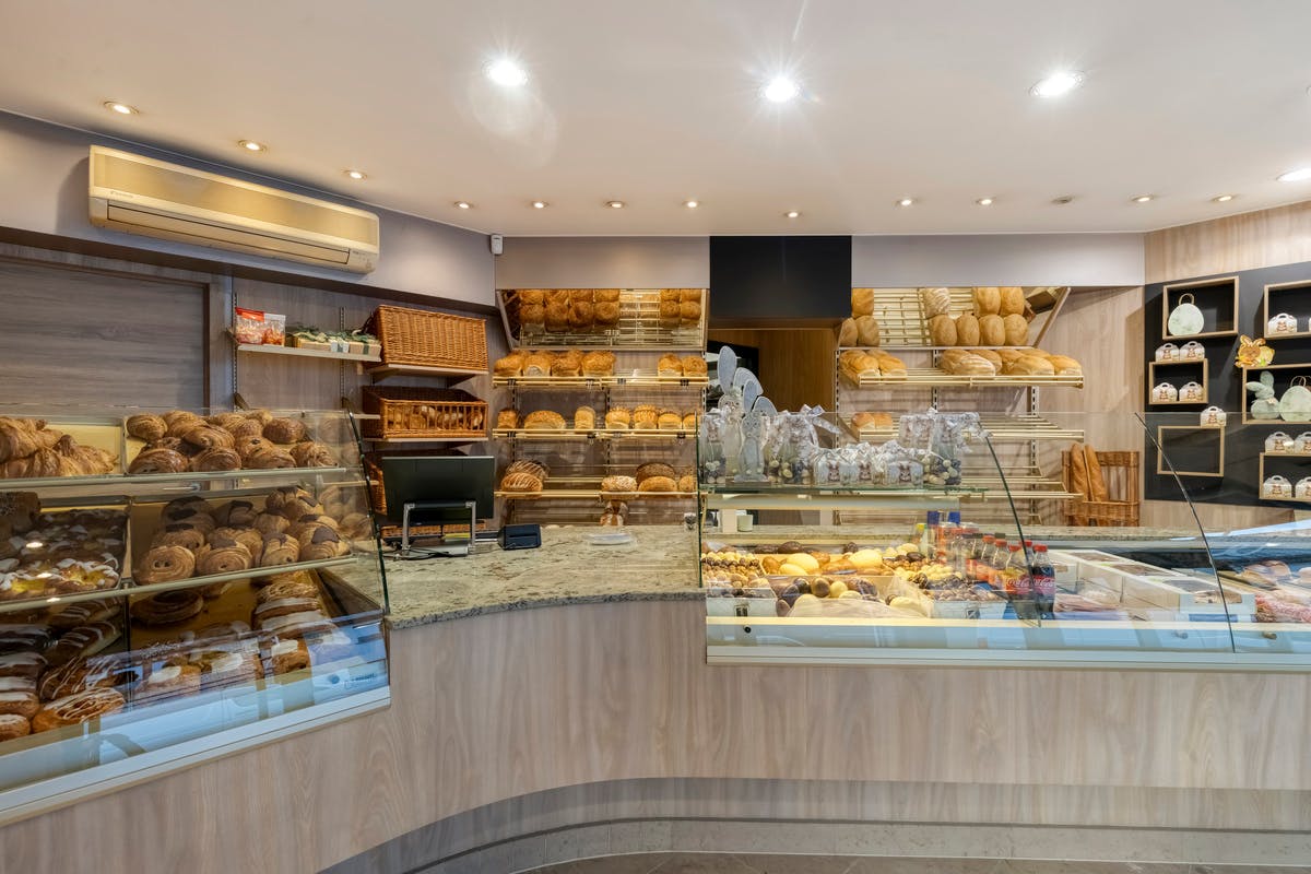 Handelspand met enorm potentieel &amp; ruime woonst te koop! - foto 3