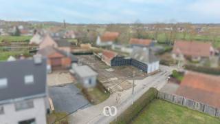 À la recherche d'un terrain de construction dans un endroit facilement accessible mais calme à Welden ? Ce terrain offre une belle opportunité...