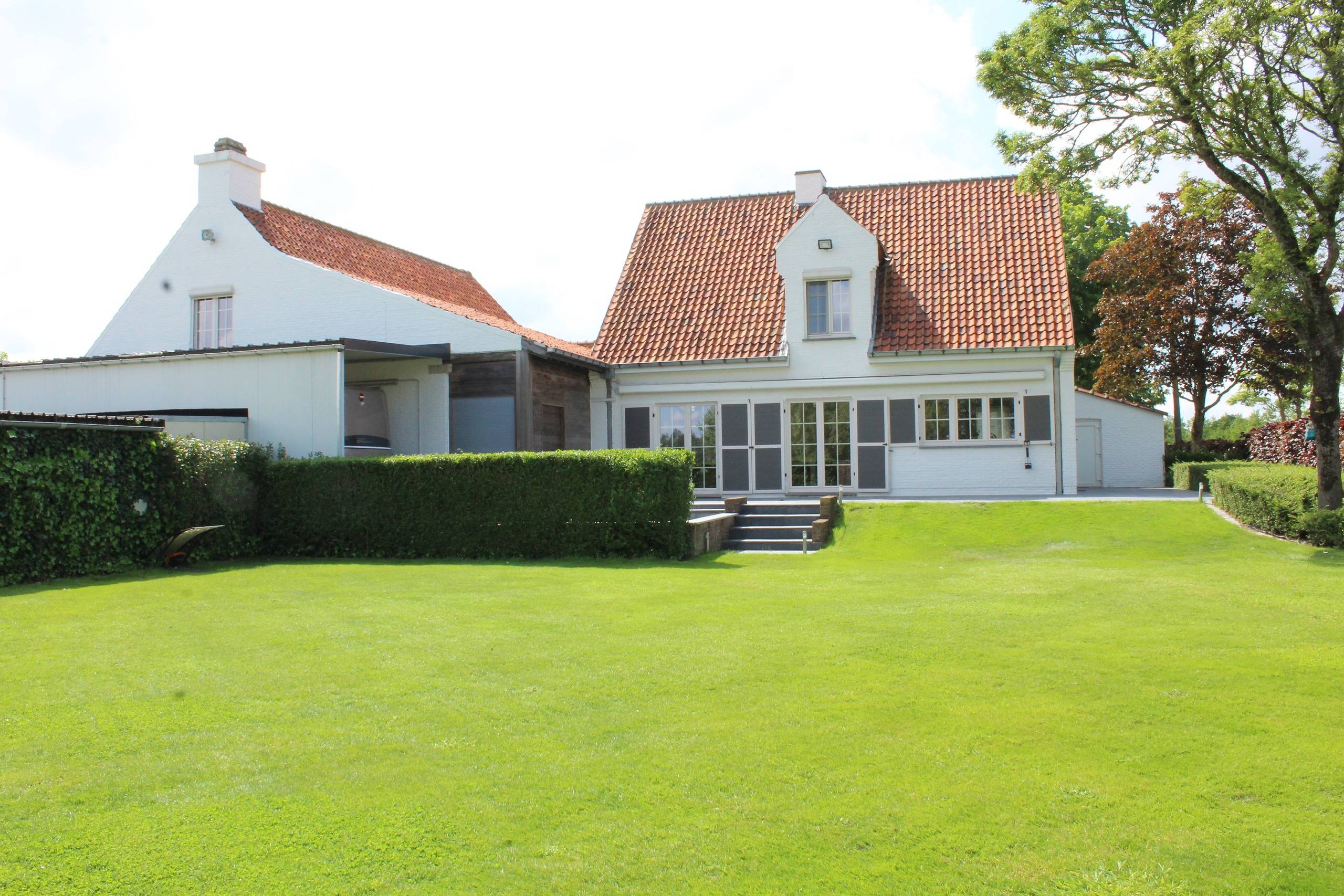 Commercial for sale in Ledegem with 5 bedrooms - photo 1