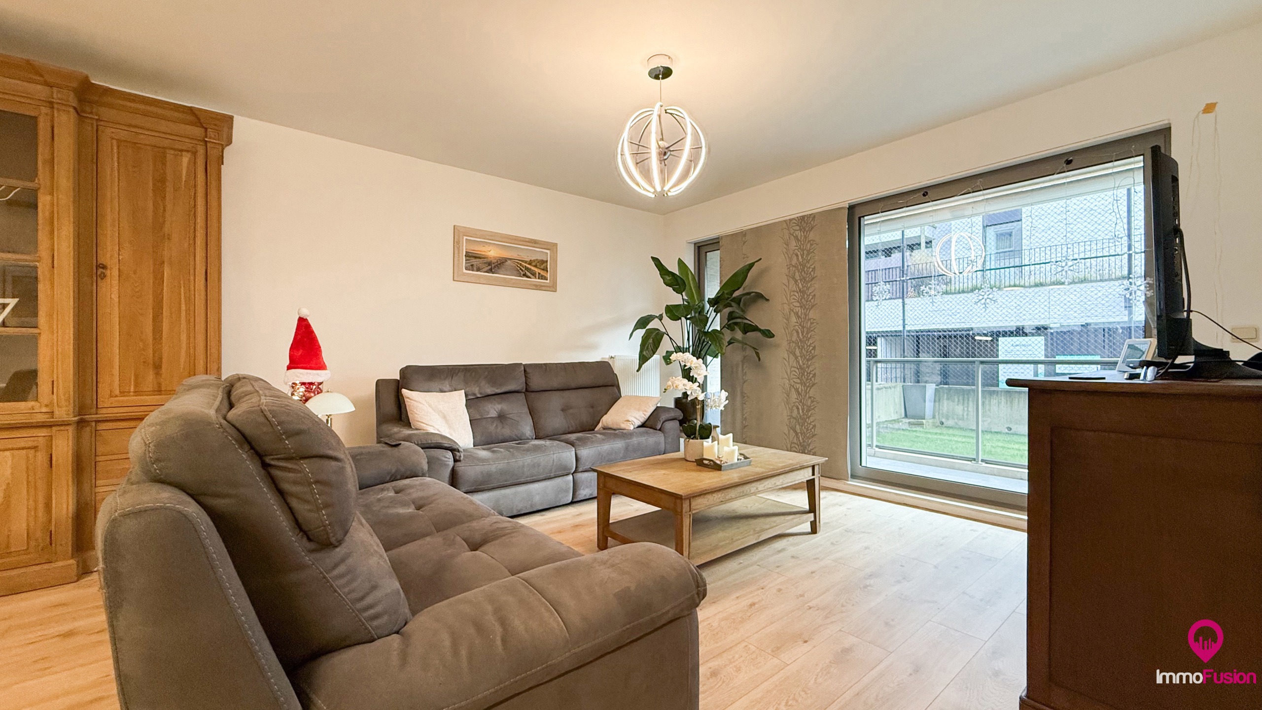 Modern en lichtrijk 2-slaapkamerappartement met terras in Residentie Graaf van Loon! - foto 4