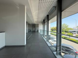 Commercial à louer à Tielt