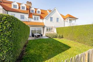 En vente en exclusivité: maison de caractère à vendre dans un environnement exceptionnellement charmant avec vue dégagée sur les polders de...