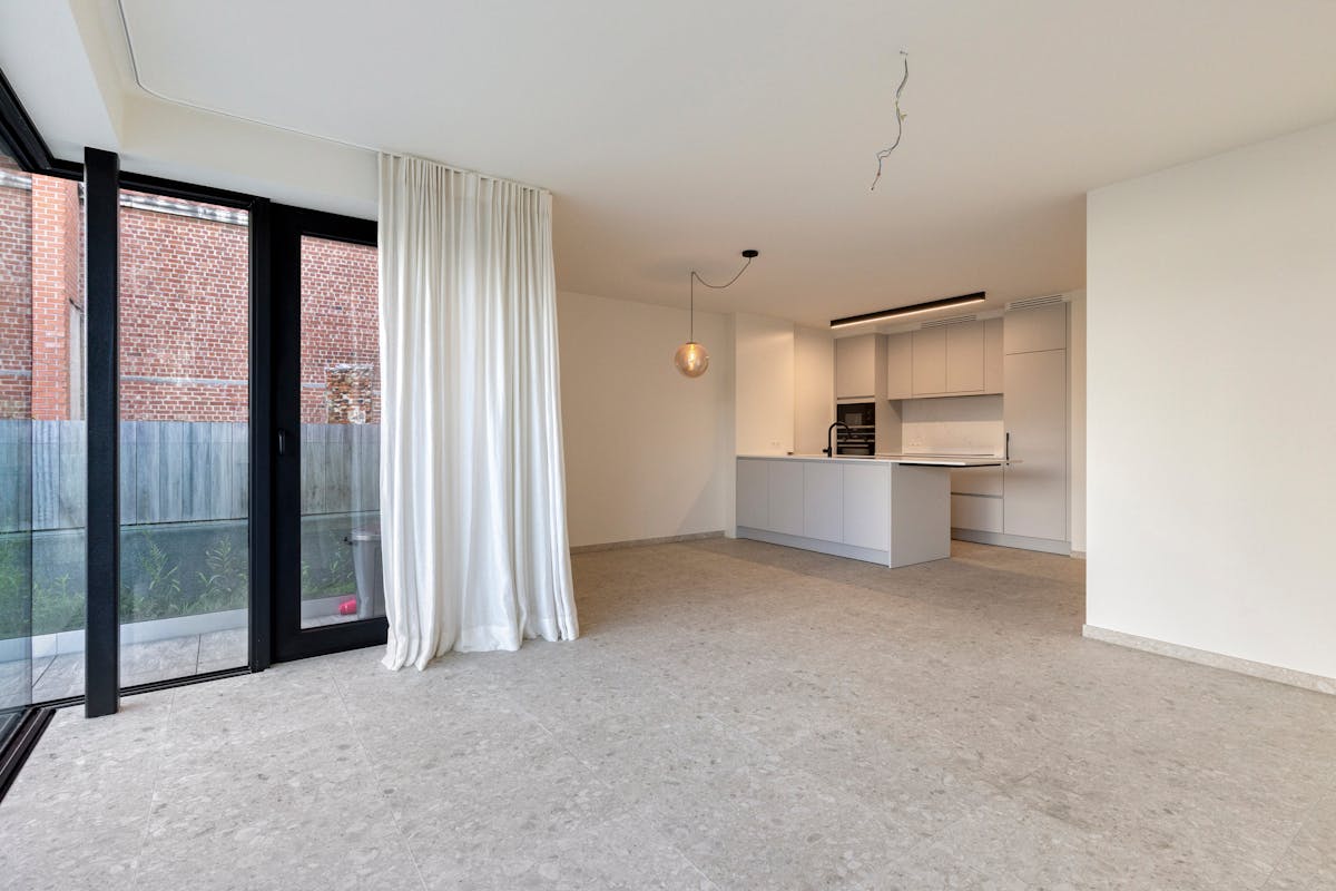 Recent één-slaapkamerappartement te koop in hartje Kortrijk - foto 4