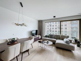 Kanaal - 2 slaapkamer appartement met parking te huur op het 3e verdiep met zicht op het kanaal en Tour & Taxi's.De locatie geeft een zeer...