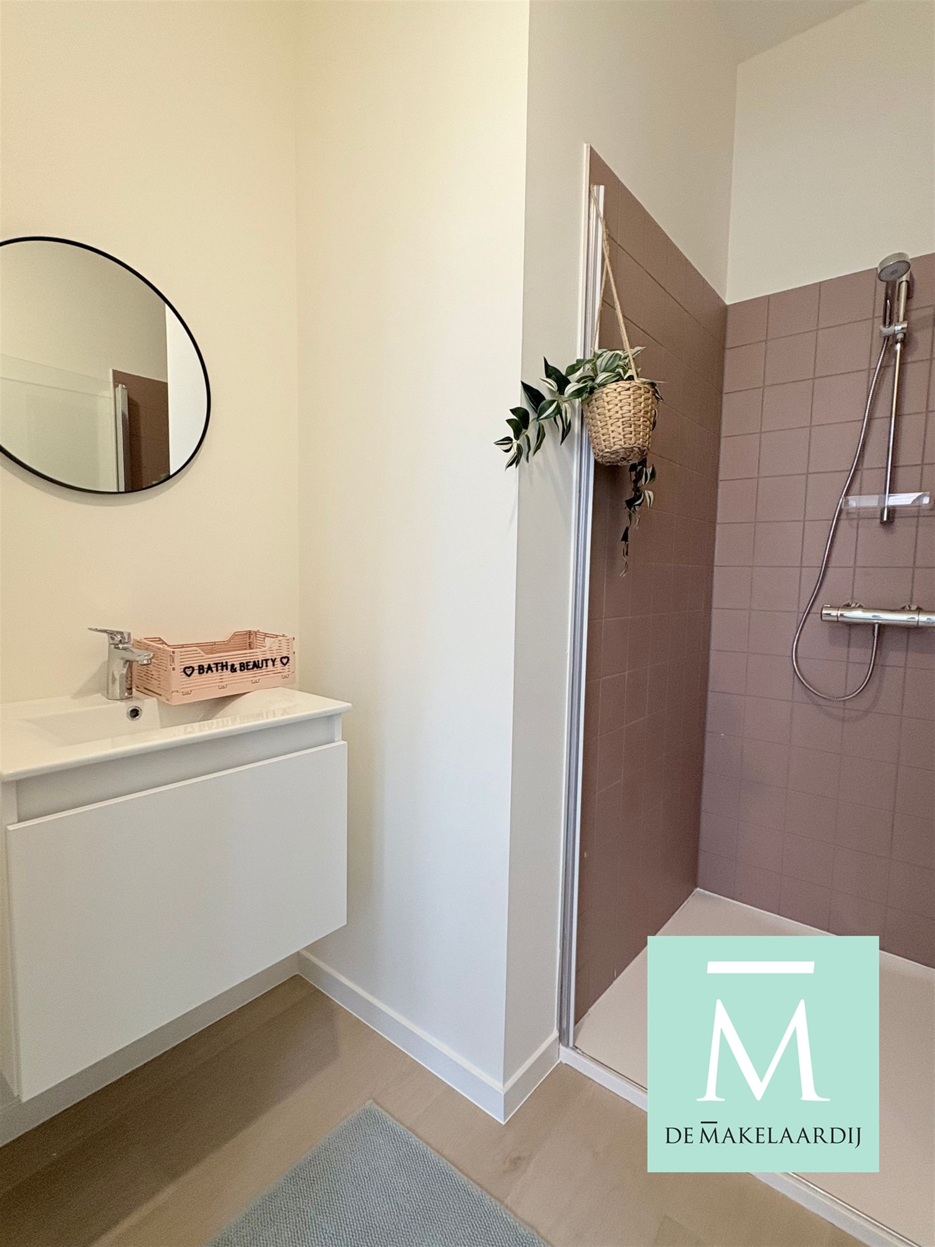 STUDENTS ONLY! Gemeubelde studio in hartje Mechelen - EERSTE BEWONING NA RENOVATIE - foto 4