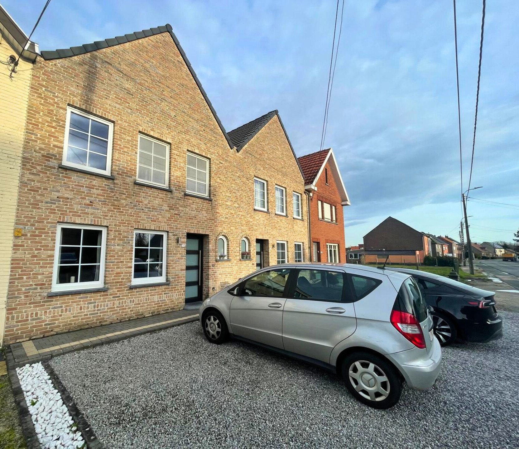 Instapklare rijwoning op centrale ligging - foto 2