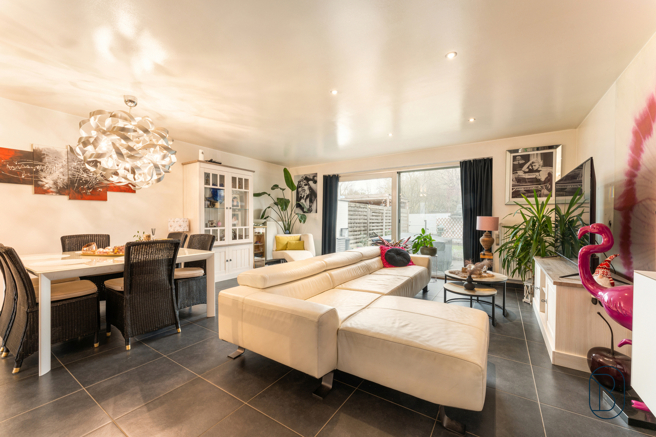 Instapklare woning met 4+ kamers, tuin, oprit en garage - foto 5