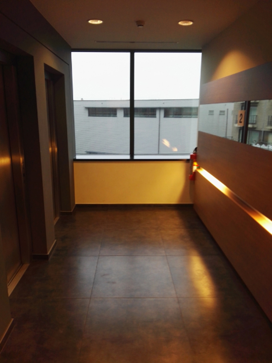 Kantoorgebouw van 5.197m² te koop. - foto 4