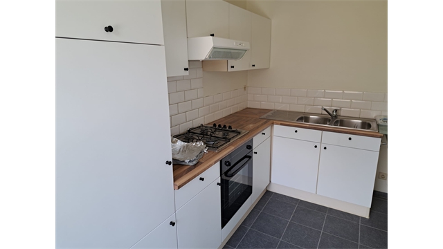 Een gerenoveerd appartement op de eerste verdieping - foto 5