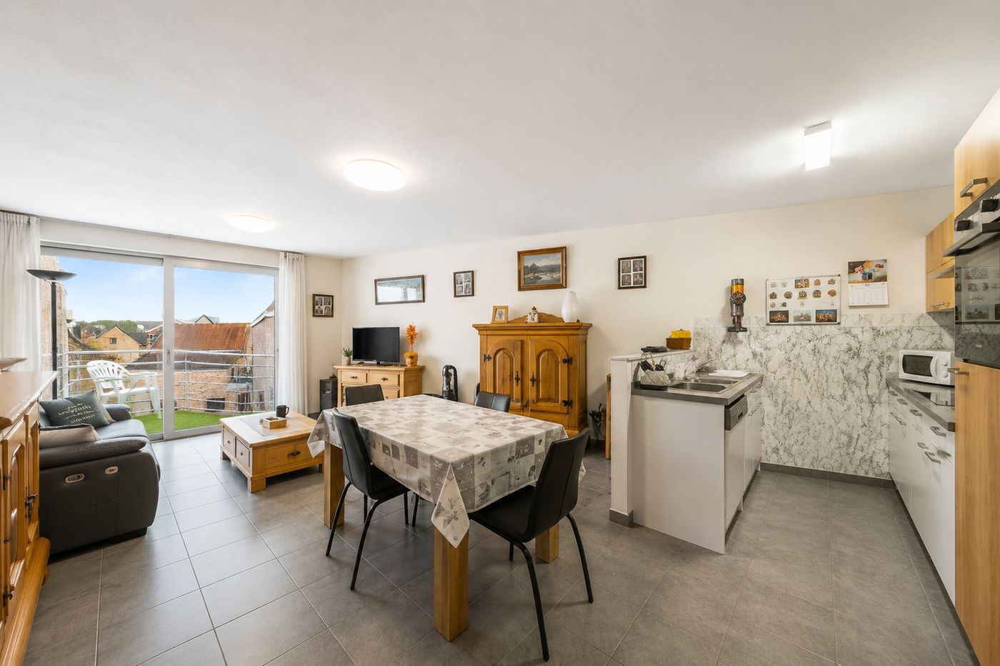Charmant instapklaar appartement in hartje Gistel! - foto 2