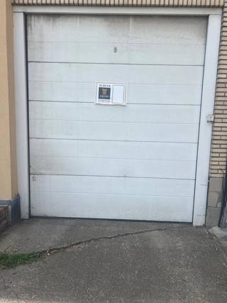 PARKING GARAGE BOX BESCHIKBAAR TE HUUR