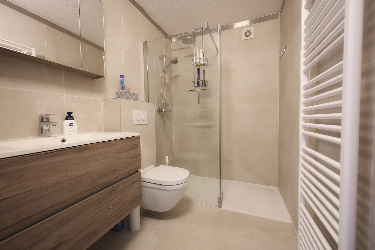 Appartement T2 ensoleillé près du Zeedijk – Mariakerke (Ostende) ! - photo 5