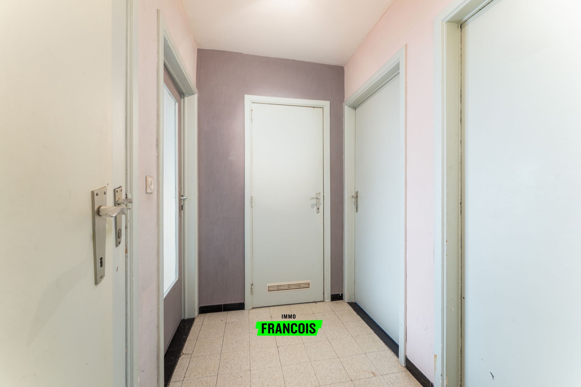 Appartement met 2 slaapkamers te koop in rustige residentiële wijk in Blankenberge - foto 2